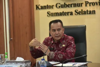 Agus Fatoni Saat Memberikan Arahan Terkait Pertumbuhan Ekonomi Sumsel