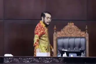 Mantan Ketua Mahkamah Konstitusi (MK) Anwar Usman. (Dery Ridwansah/JawaPos.com)