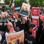 Aksi Demo Serukan Pemboikotan Produk Israel