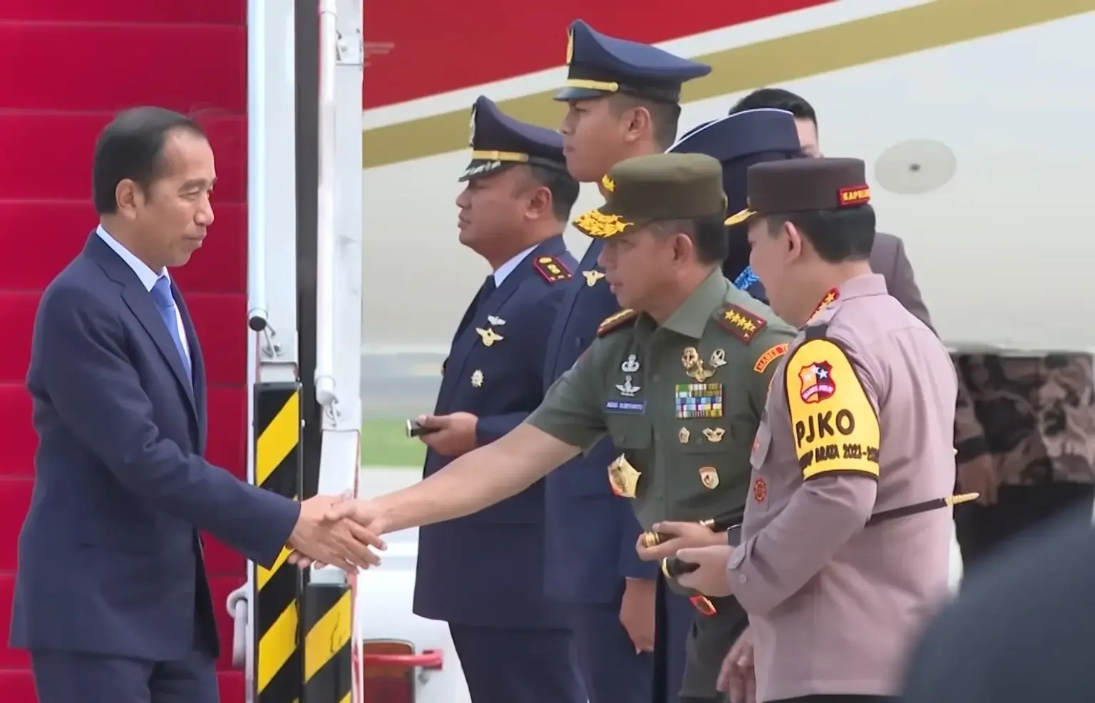Presiden Disambut Panglima TNI Dan Kapolri Seusai Lawatan Tiga Negara ASEAN