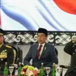 Presiden Jokowi anugerahkan pangkat Jenderal TNI Kehormatan untuk Prabowo